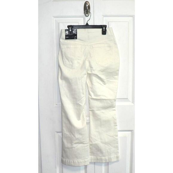 I.N.C Women's High Rise Pull On Flared Cropped Jeans in Bright White 4 $60 - Picture 3 of 4